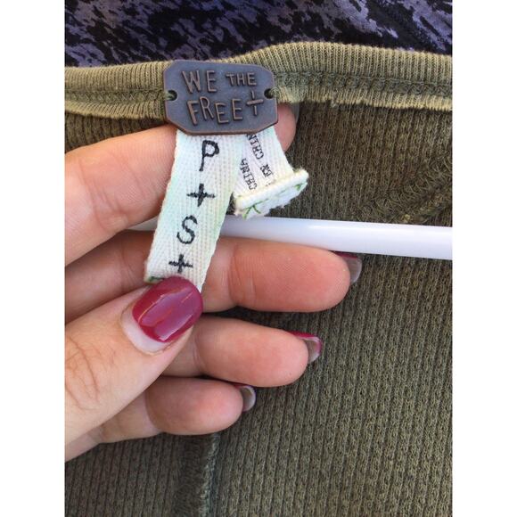 Free People green top ~ waffle olive green fairy grunge art school - Picture 6 of 14